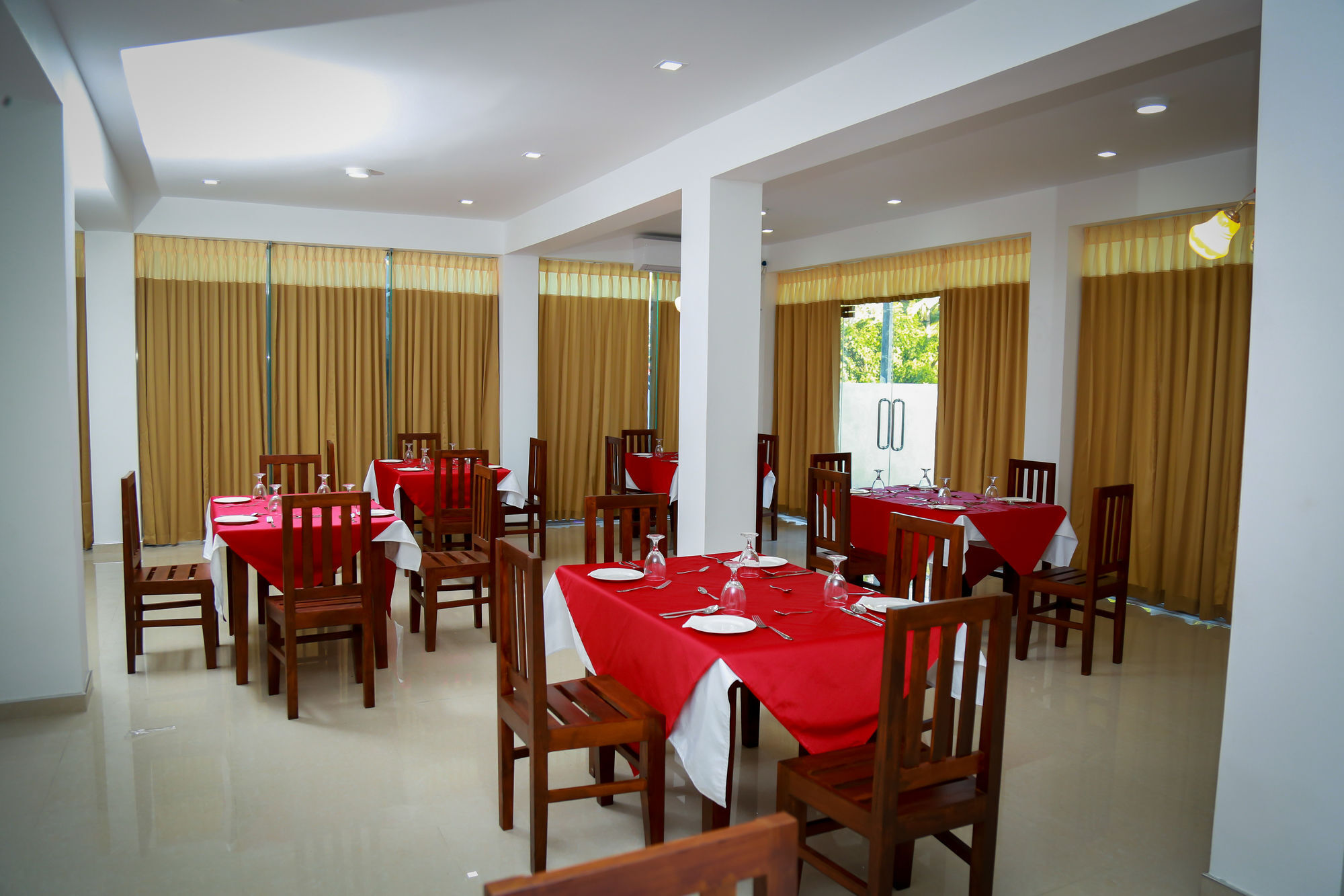 Muthu Resort & Restaurant Tangalle Exterior photo